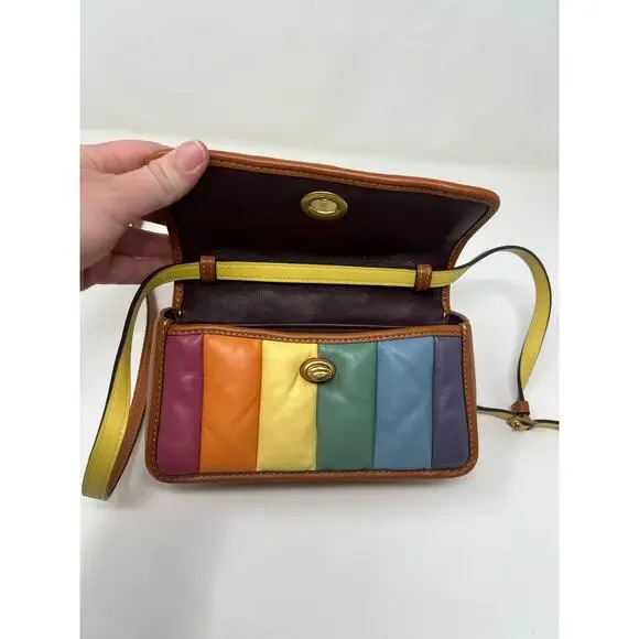 Coach Turnlock Clutch 20 with Rainbow Quilting C4700 Leather Crossbody - Picture 7 of 8